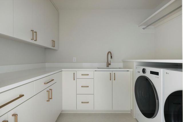 16504 47th Place N, Plymouth, MN 55446