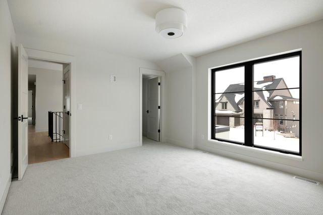 16504 47th Place N, Plymouth, MN 55446