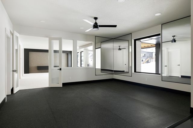 16504 47th Place N, Plymouth, MN 55446