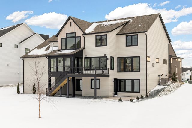 16504 47th Place N, Plymouth, MN 55446