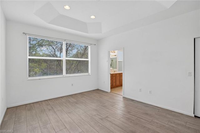 7054 Ambrosia LN 3305, Naples, FL 34119