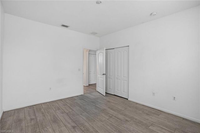 7054 Ambrosia LN 3305, Naples, FL 34119