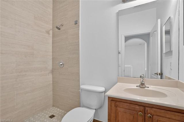 7054 Ambrosia LN 3305, Naples, FL 34119