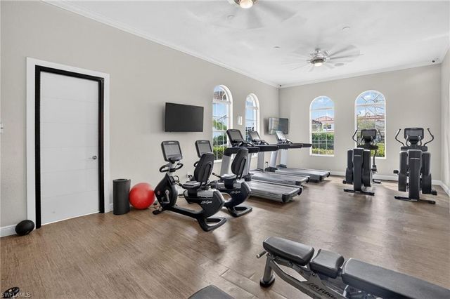 7054 Ambrosia LN 3305, Naples, FL 34119