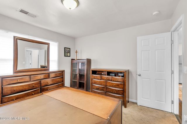 207 Pacific Avenue, Beachwood, NJ 08722