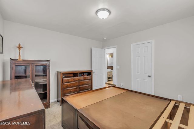 207 Pacific Avenue, Beachwood, NJ 08722
