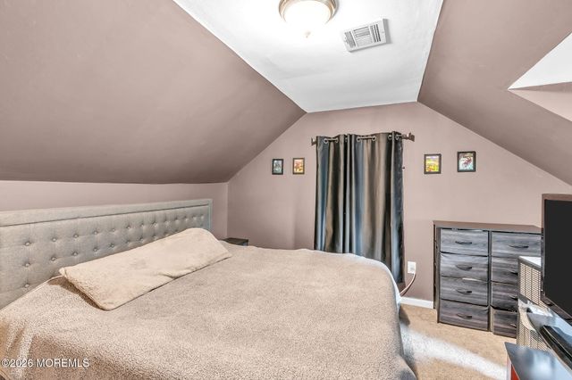 207 Pacific Avenue, Beachwood, NJ 08722