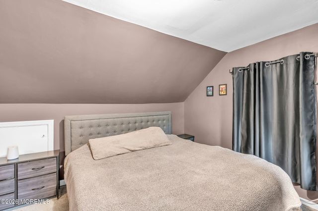 207 Pacific Avenue, Beachwood, NJ 08722