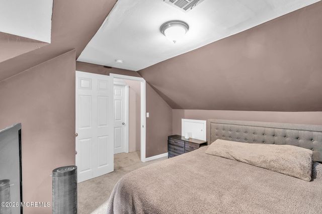 207 Pacific Avenue, Beachwood, NJ 08722