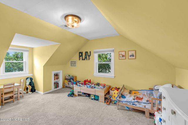 207 Pacific Avenue, Beachwood, NJ 08722