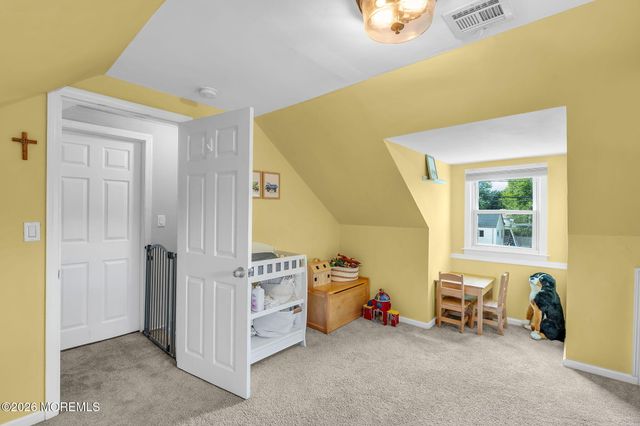 207 Pacific Avenue, Beachwood, NJ 08722