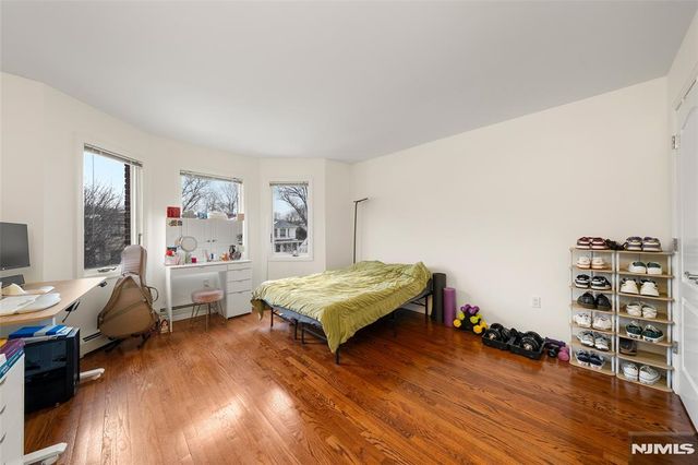 535B Lawn Avenue A, Palisades Park, NJ 07650