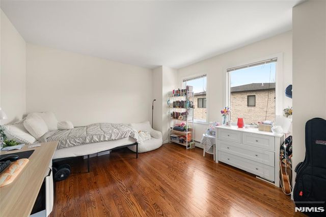 535B Lawn Avenue A, Palisades Park, NJ 07650