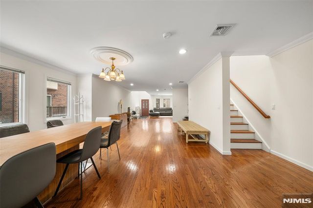 535B Lawn Avenue A, Palisades Park, NJ 07650