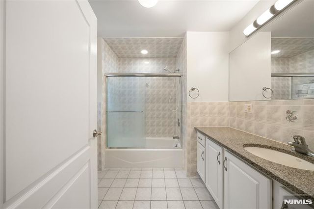 535B Lawn Avenue A, Palisades Park, NJ 07650