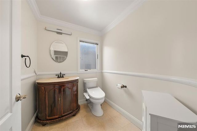 535B Lawn Avenue A, Palisades Park, NJ 07650