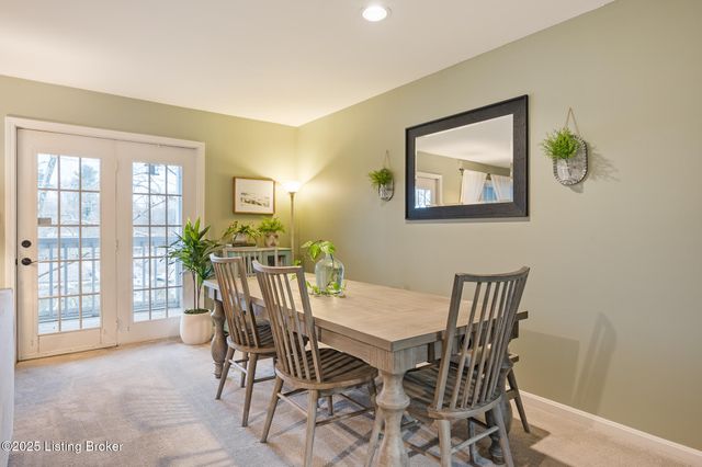 5002 Harrods Landing Dr, Prospect, KY 40059