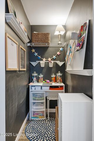 5002 Harrods Landing Dr, Prospect, KY 40059