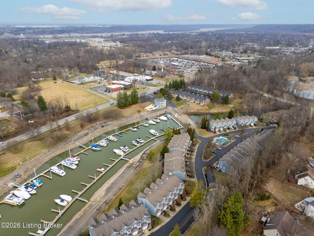 5002 Harrods Landing Dr, Prospect, KY 40059