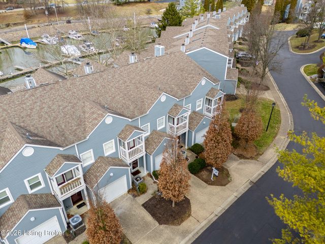 5002 Harrods Landing Dr, Prospect, KY 40059