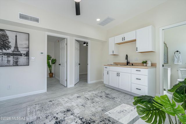 1017 E Waverly Street, Tucson, AZ 85719
