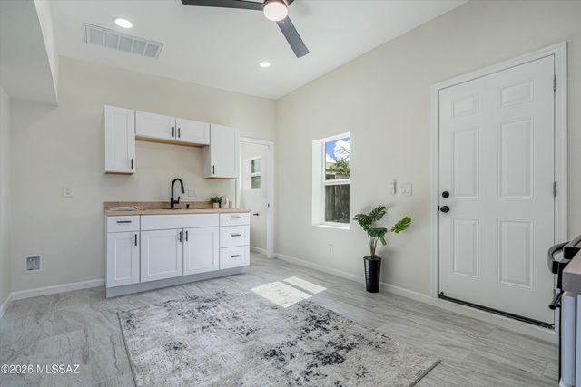 1017 E Waverly Street, Tucson, AZ 85719