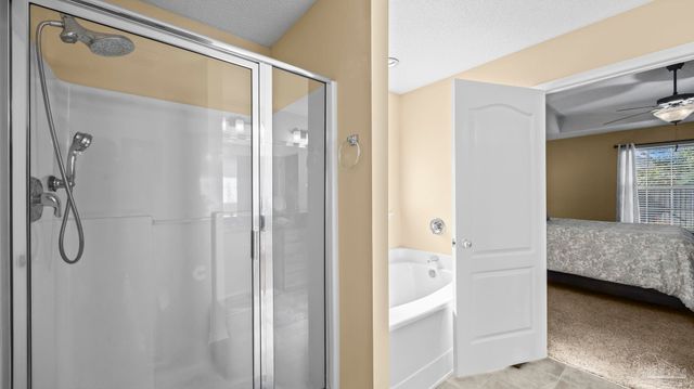 15425 Paddington Dr, Foley, AL 36535