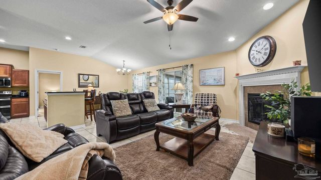 15425 Paddington Dr, Foley, AL 36535