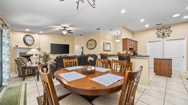 15425 Paddington Dr, Foley, AL 36535