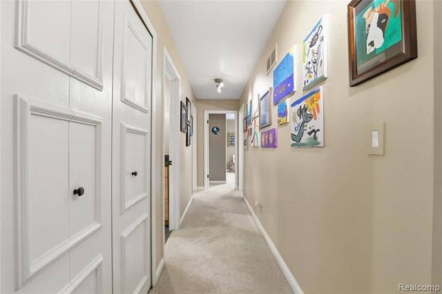 6211 Kings Scepter Road, Grand Blanc, MI 48439