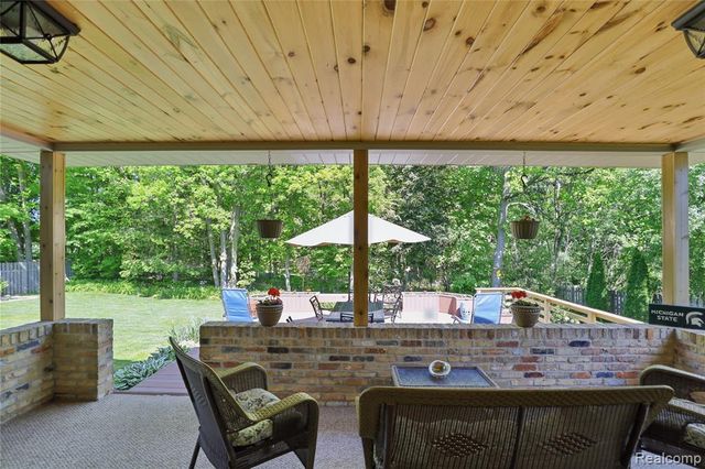 6211 Kings Scepter Road, Grand Blanc, MI 48439