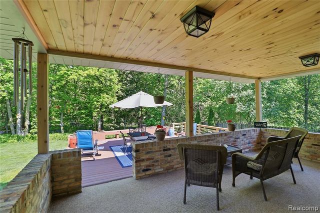 6211 Kings Scepter Road, Grand Blanc, MI 48439