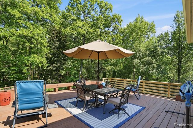 6211 Kings Scepter Road, Grand Blanc, MI 48439