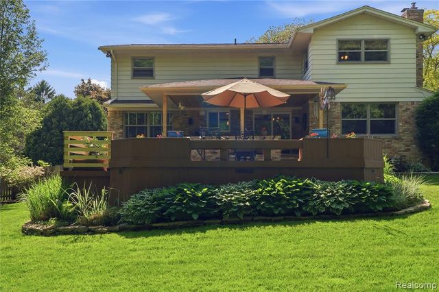 6211 Kings Scepter Road, Grand Blanc, MI 48439