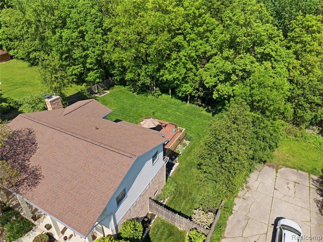 6211 Kings Scepter Road, Grand Blanc, MI 48439