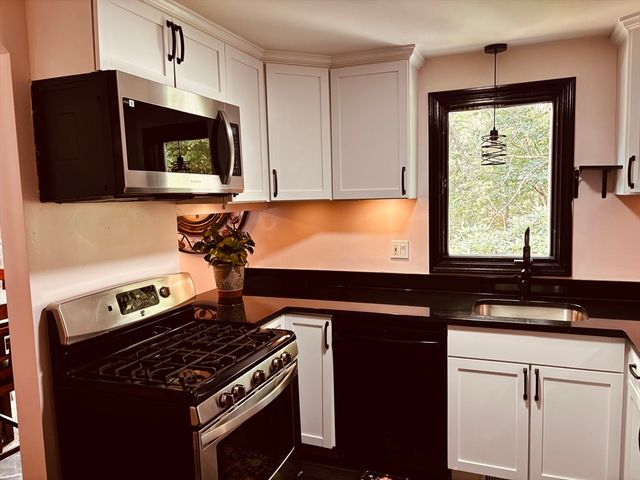 502 Cardinal Ln 502, Tyngsborough, MA 01879