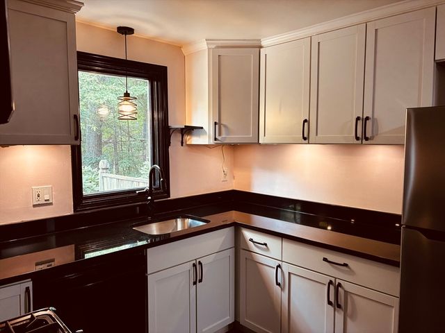 502 Cardinal Ln 502, Tyngsborough, MA 01879