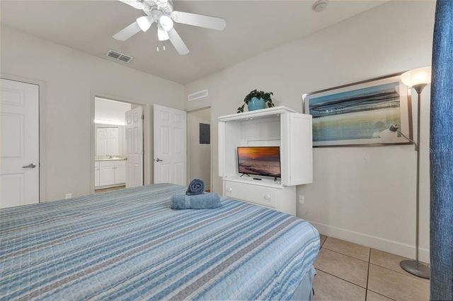 2950 LUCAYAN HARBOUR CIRCLE 105, Kissimmee, FL 34746