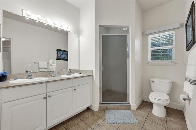2950 LUCAYAN HARBOUR CIRCLE 105, Kissimmee, FL 34746