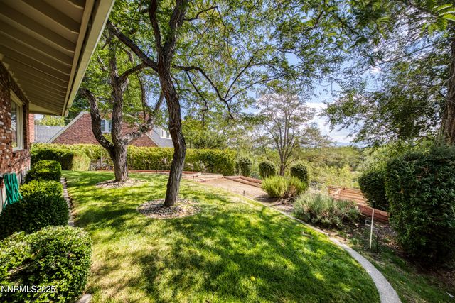 2350 Barnes Circle, Reno, NV 89509