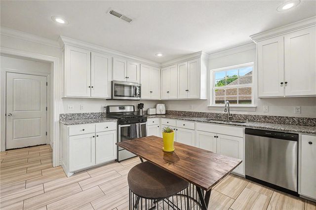 3702 SW Davinci Boulevard, Bentonville, AR 72712