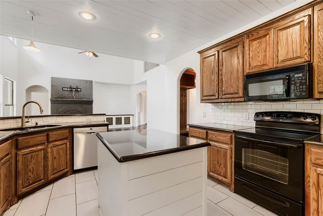 116 Crooked Cove, Argyle, TX 76226