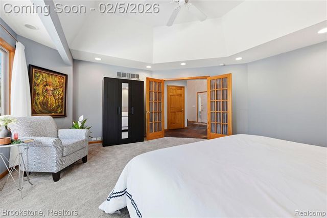 2300 Canyon Ridge Drive, White Lake, MI 48383