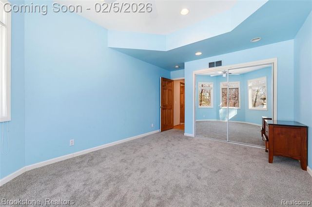 2300 Canyon Ridge Drive, White Lake, MI 48383