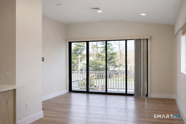 937 Post Road 3B, Fairfield, CT 06824