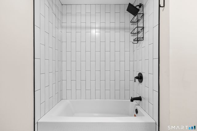 937 Post Road 3B, Fairfield, CT 06824