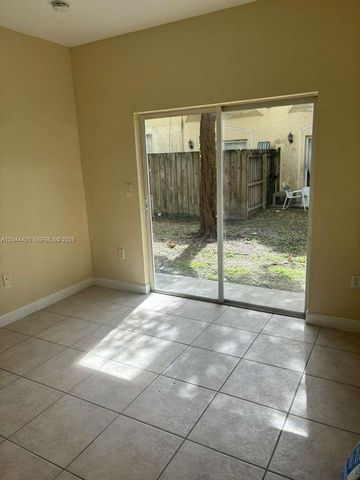 1663 SE 27th Dr 207, Homestead, FL 33035