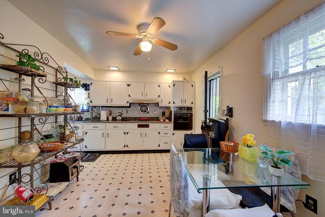 37 E MERMAID LN, Philadelphia, PA 19118