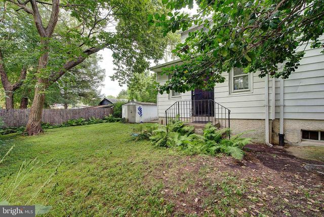37 E MERMAID LN, Philadelphia, PA 19118