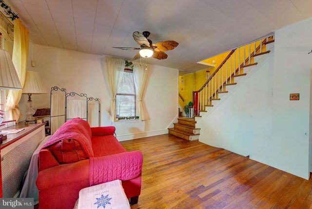 37 E MERMAID LN, Philadelphia, PA 19118
